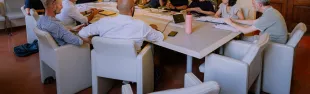 tavolo di confronto