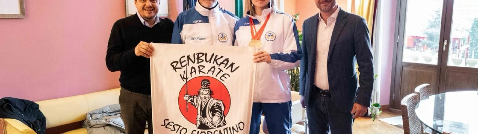 La campionessa mondiale di Karate Fesik ricevuta dal sindaco